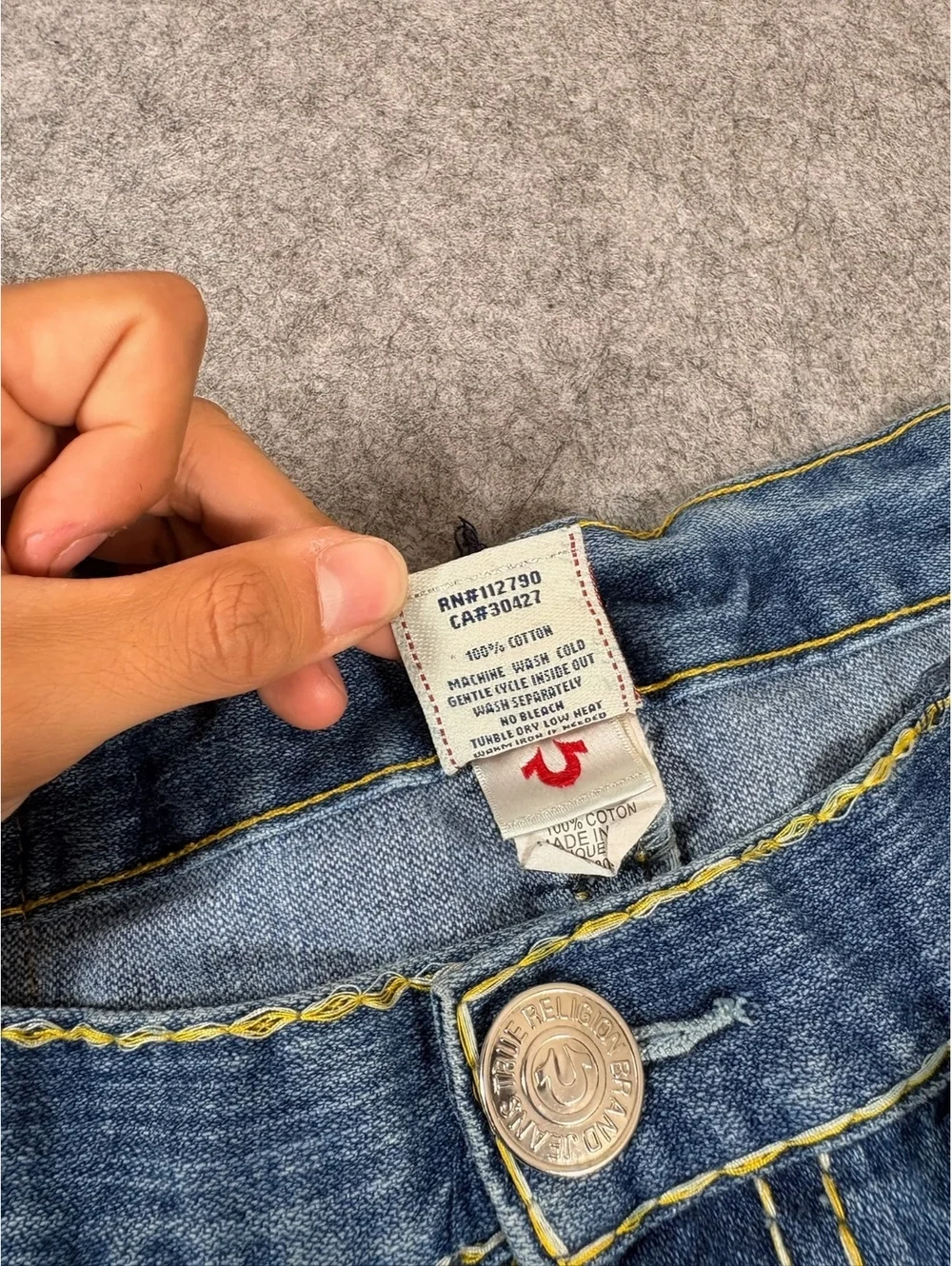 True Religion straight baggy blue jeans size 38x32